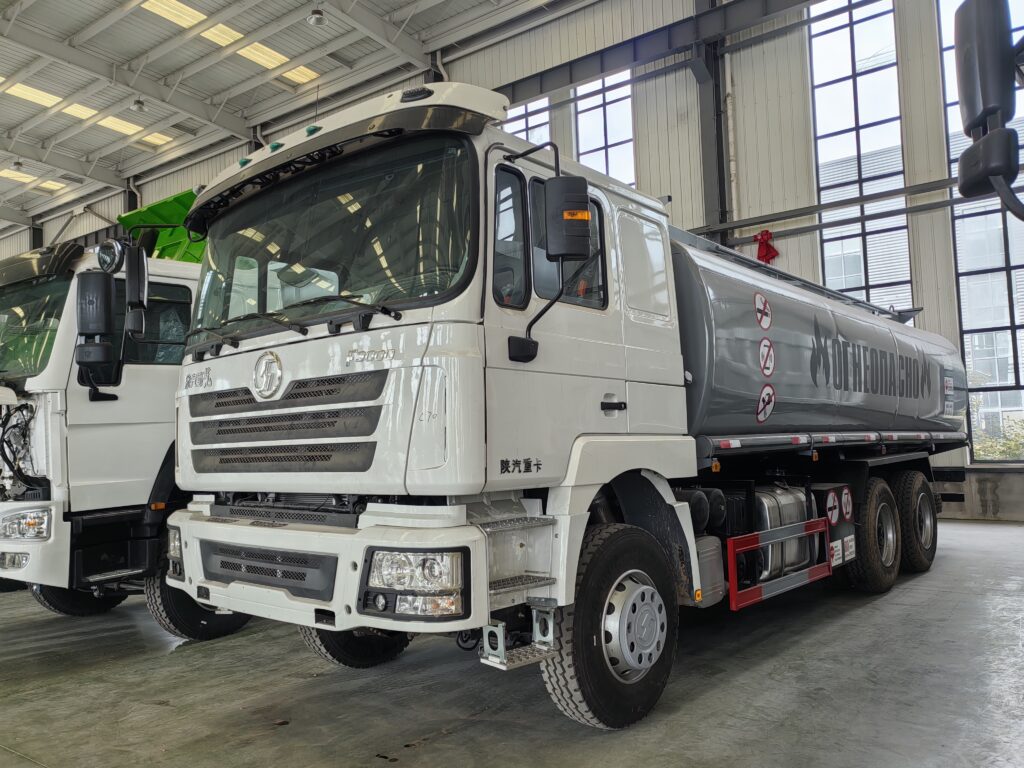 Delong F3000 6×4 Fuel Truck